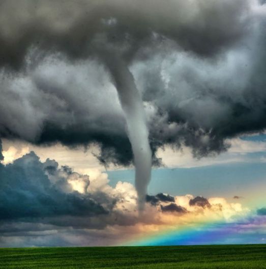 pay-rainbow-and-tornado